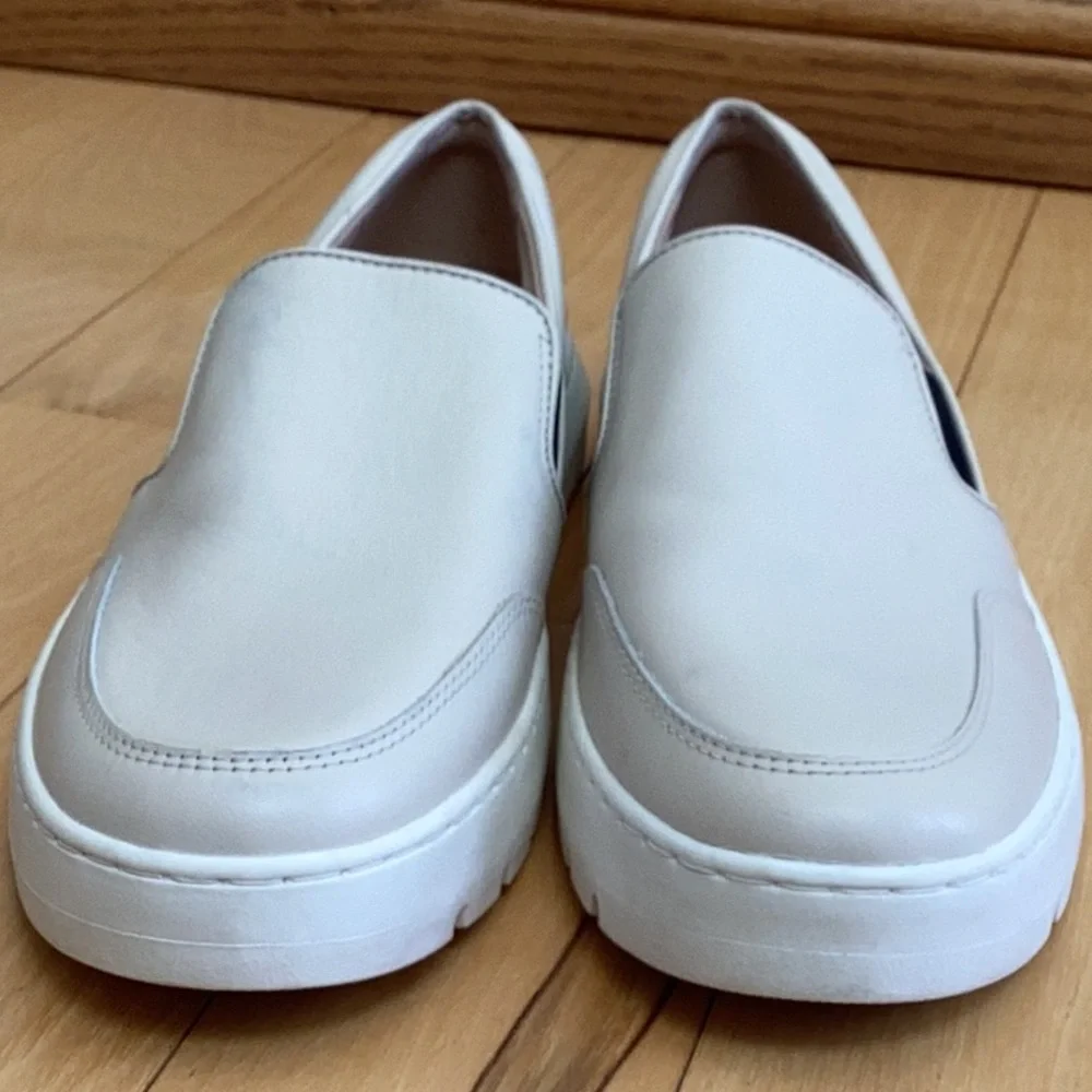 Vionic Dinora cream and black Croc or snakeskin Platform Slip On Sneaker